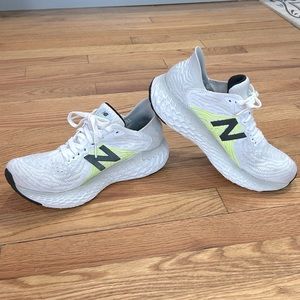 New Balance Fresh Foam 1080 V10 White Womens Wide Size 6 Running Shoes